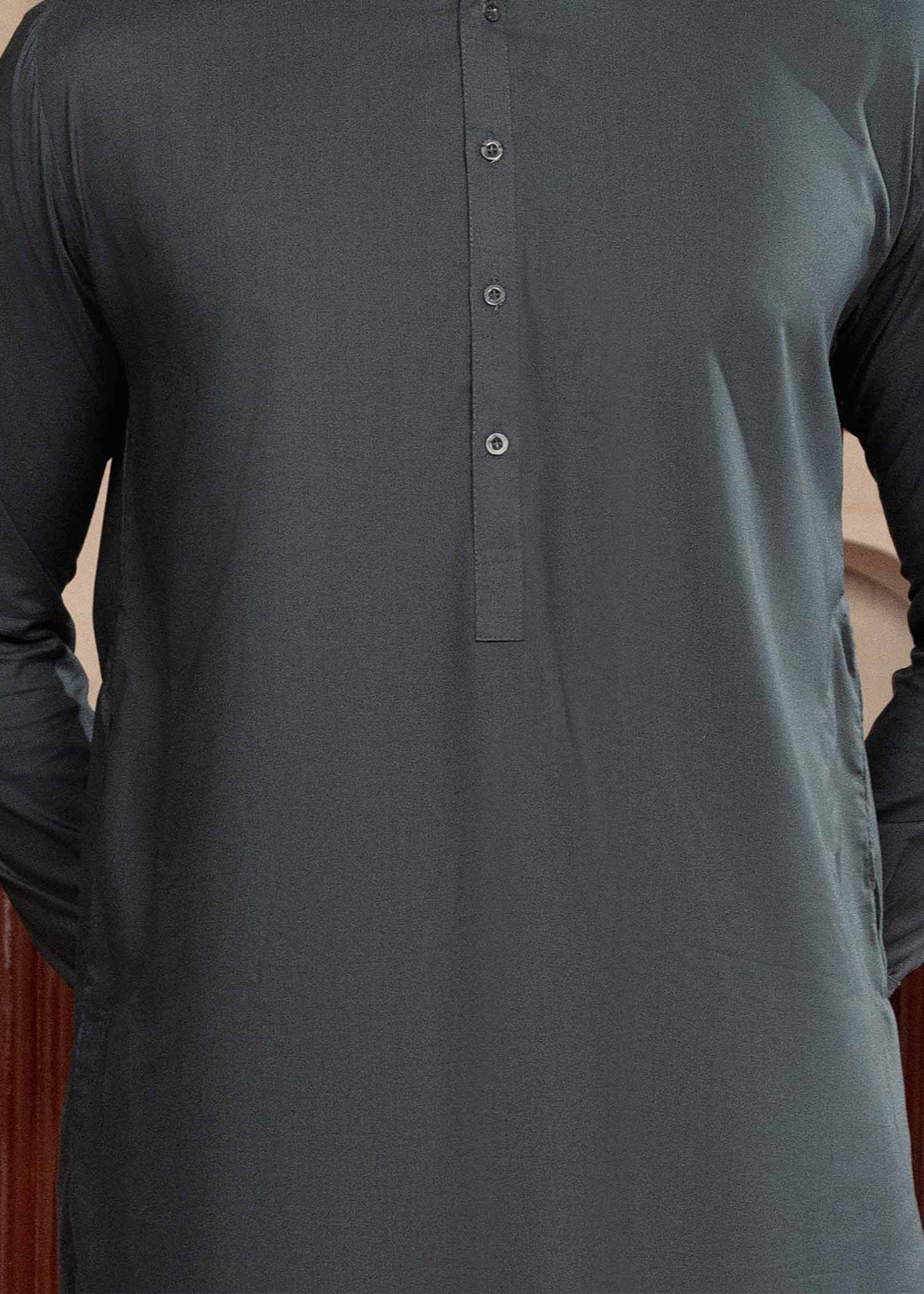 Naqees