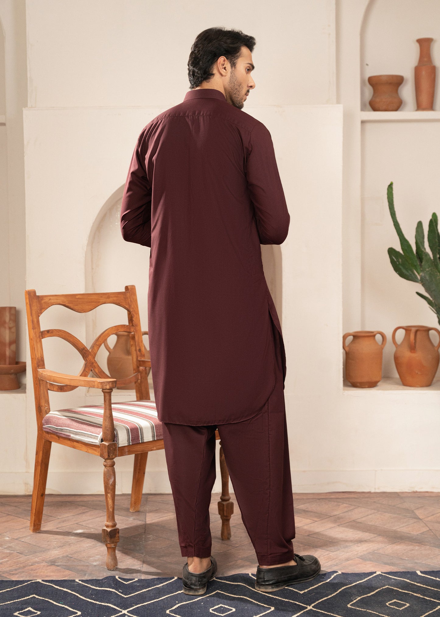 Maroon Collared
