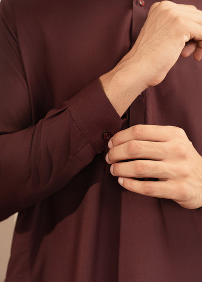 Maroon Collared