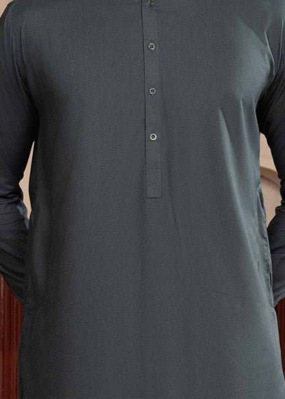 Naqees