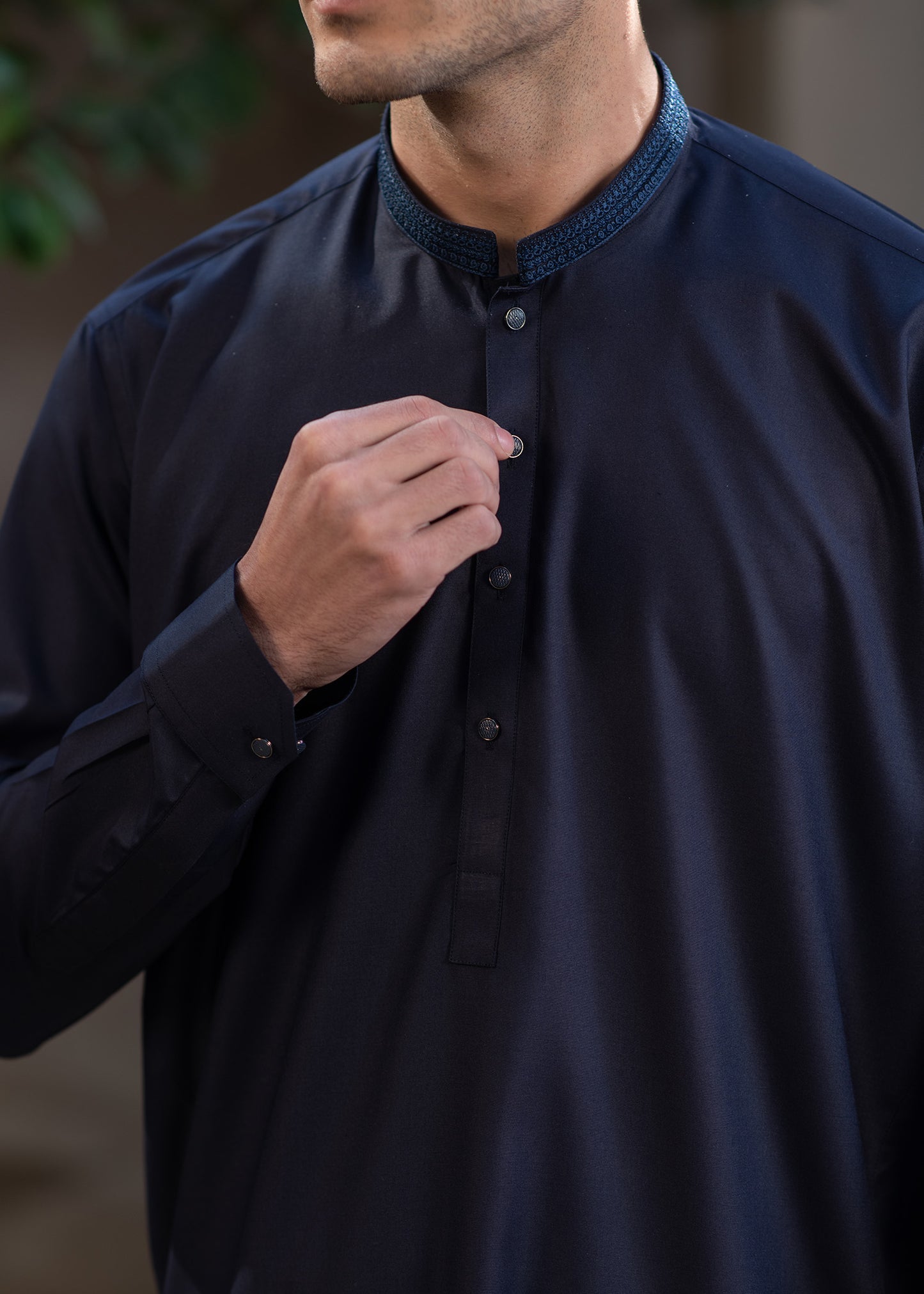 Men's Premium Ban-Embroidered Kameez Shalwar - Navy Blue / Classic Fit.