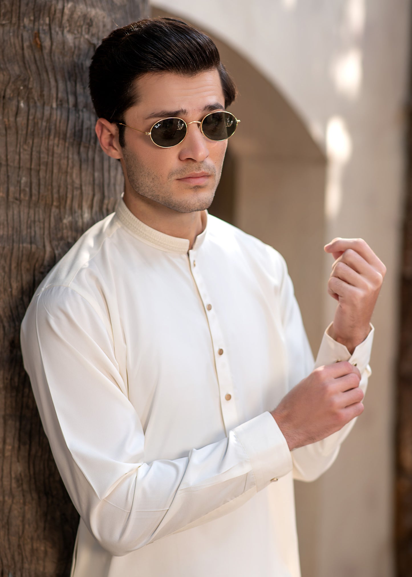 Men's Premium Ban-Embroidered Kameez Shalwar - Booski White / Classic Fit.