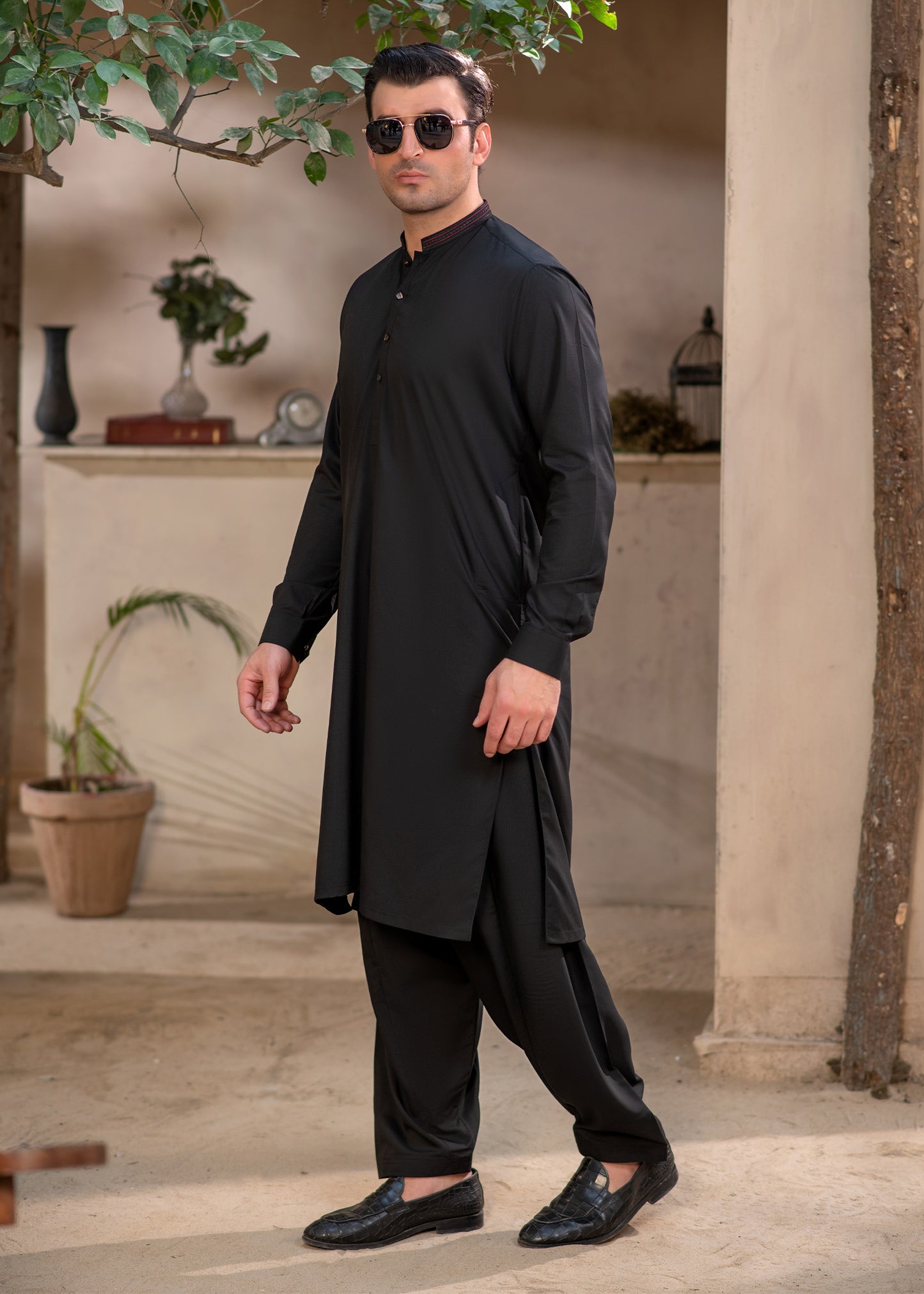 Men's Premium Ban-Embroidered Kameez Shalwar - Jet Black / Classic Fit.